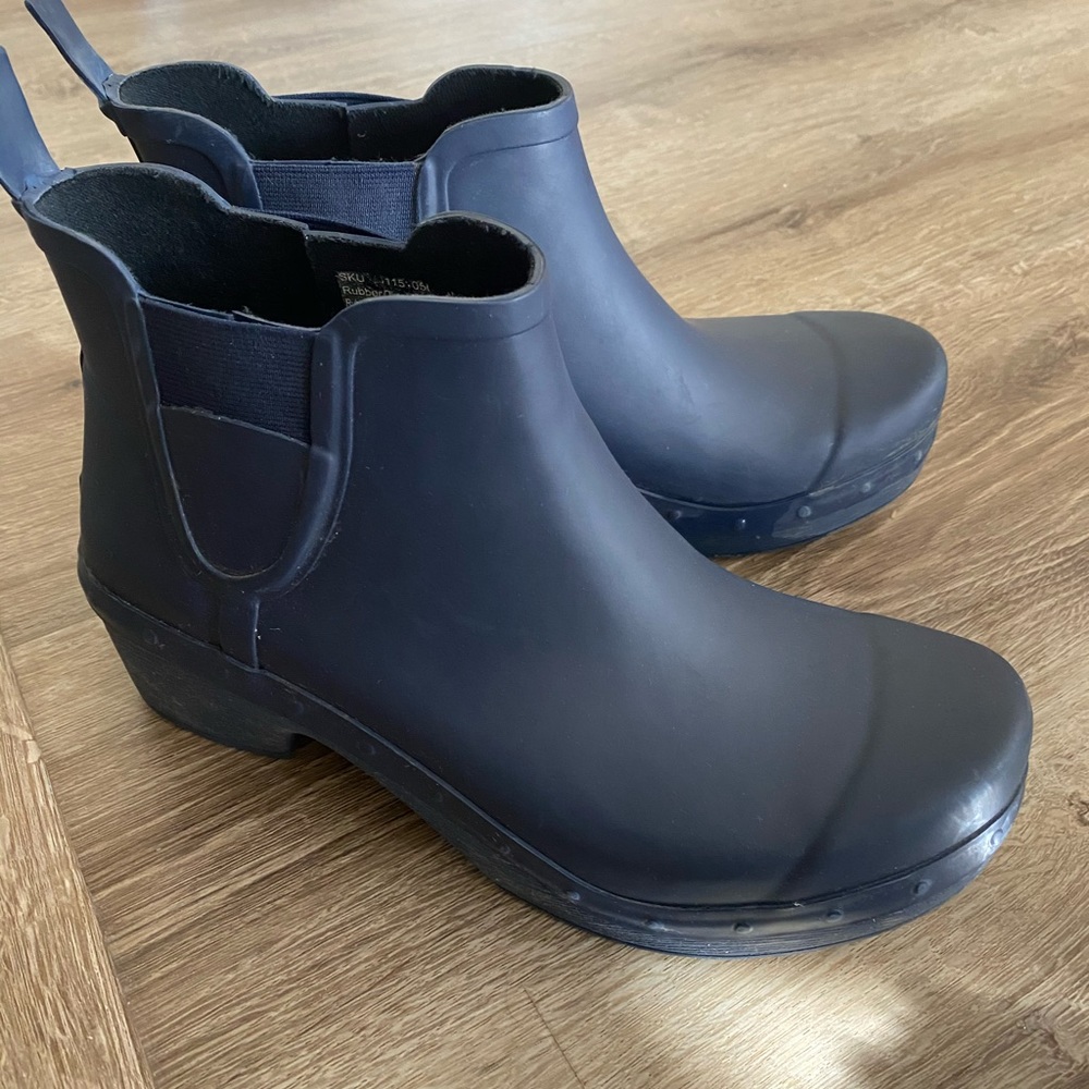 Dansko Rosa' Chelsea Rain Boot